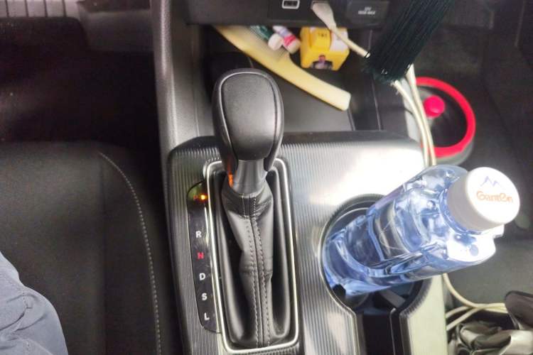 Used Honda Civic 2022 240TURBO CVT Dynamic Edition Gear Lever