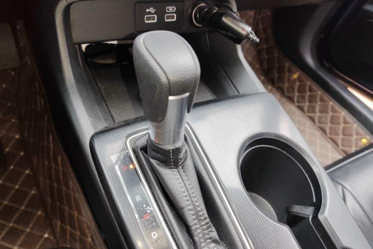 Used Honda Civic 2022 240TURBO CVT Dynamic Edition Gear Lever