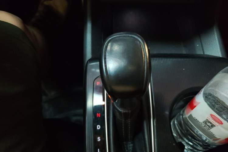 Used Honda Civic 2022 240TURBO CVT Dynamic Edition Gear Lever