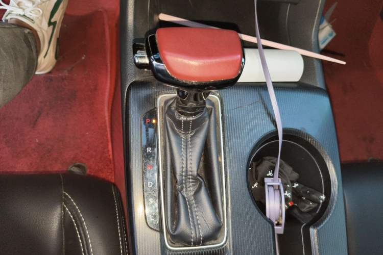 Used Honda Civic 2022 240TURBO CVT Dynamic Edition Gear Lever