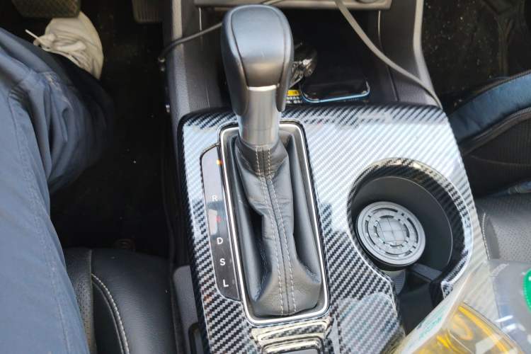 Used Honda Civic 2022 240TURBO CVT Dynamic Control Version Gear Lever