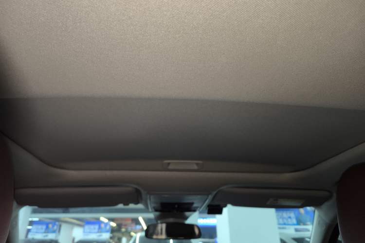Used Honda Civic 2022 240TURBO CVT Dynamic Edition Headliner