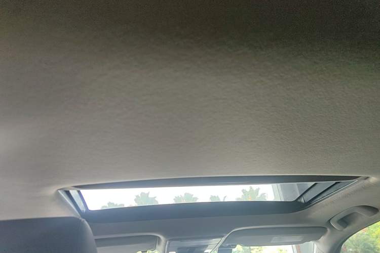 Used Honda Civic 2022 240TURBO CVT Dynamic Edition Headliner