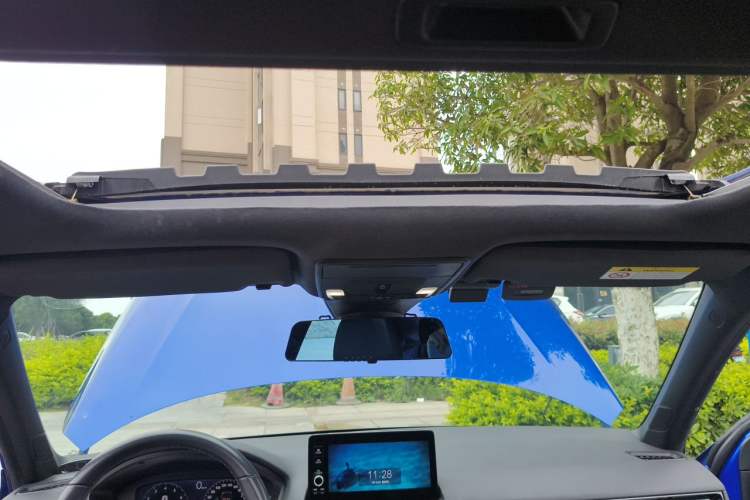 Used Honda Civic 2022 240TURBO CVT Dynamic Edition Headliner