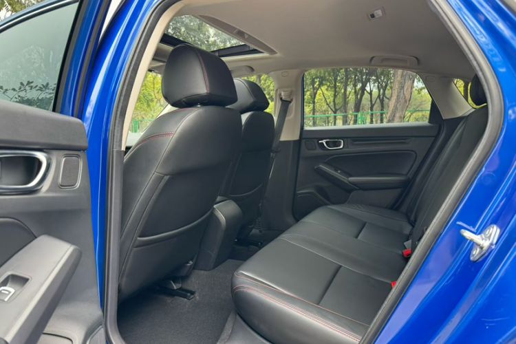 Used Honda Civic 2022 240TURBO CVT Dynamic Edition Interior 3
