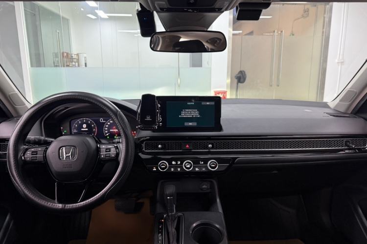 Used Honda Civic 2022 240TURBO CVT Dynamic Edition Interior 7