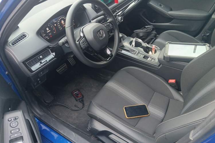 Used Honda Civic 2022 240TURBO CVT Dynamic Edition Left Front Seat