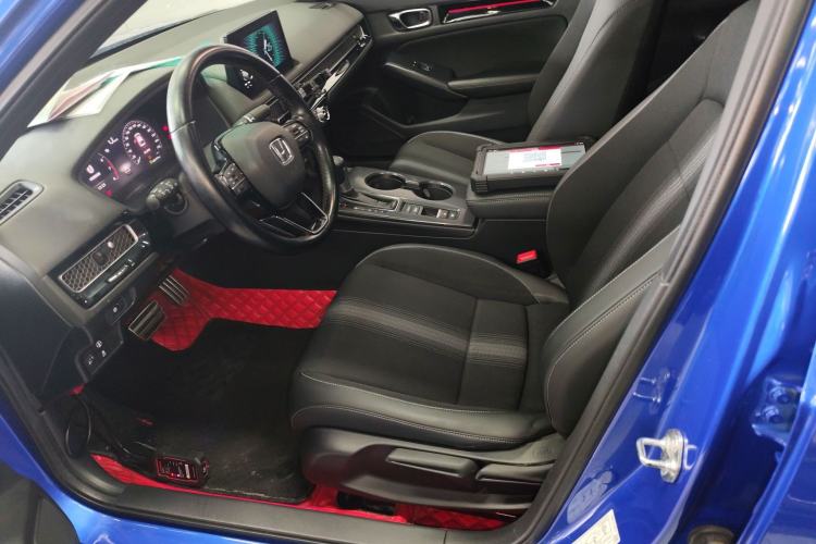 Used Honda Civic 2022 240TURBO CVT Dynamic Edition Left Front Seat