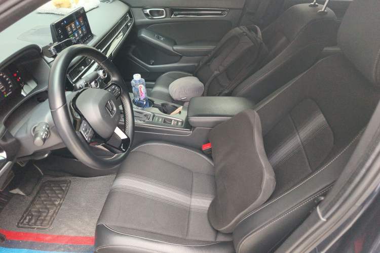 Used Honda Civic 2022 240TURBO CVT Dynamic Edition Left Front Seat