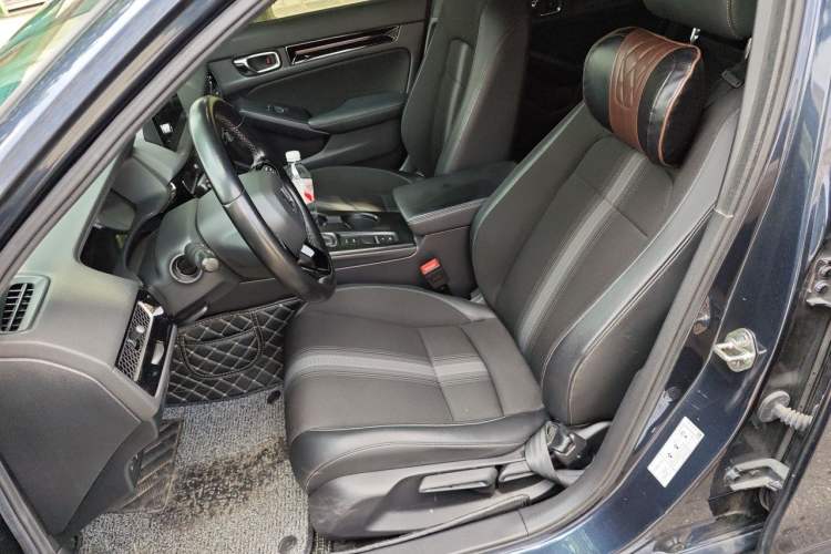 Used Honda Civic 2022 240TURBO CVT Dynamic Edition Left Front Seat