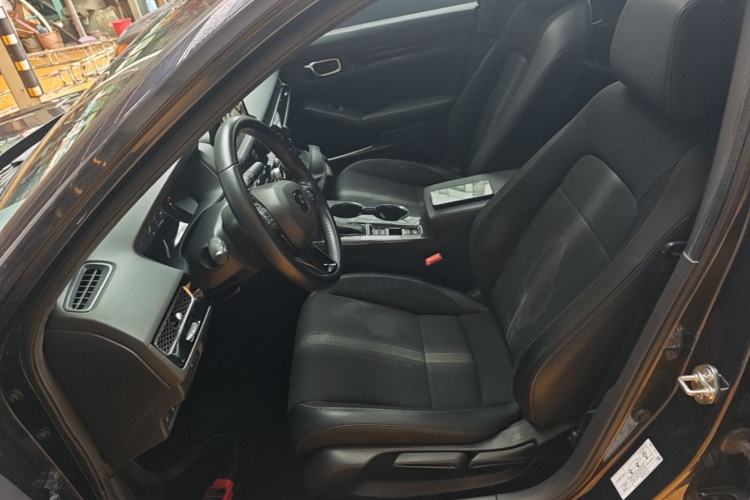 Used Honda Civic 2022 240TURBO CVT Dynamic Edition Left Front Seat