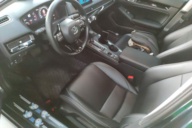 Used Honda Civic 2022 240TURBO CVT Dynamic Edition Left Front Seat