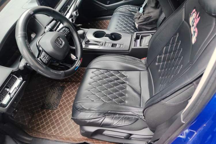 Used Honda Civic 2022 240TURBO CVT Dynamic Edition Left Front Seat