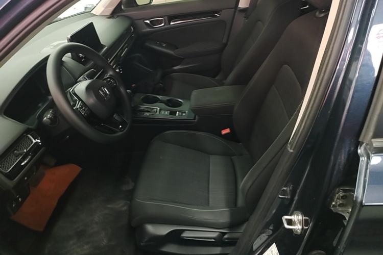 Used Honda Civic 2022 240TURBO CVT Dynamic Edition Left Front Seat