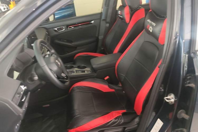 Used Honda Civic 2022 240TURBO CVT Dynamic Edition Left Front Seat