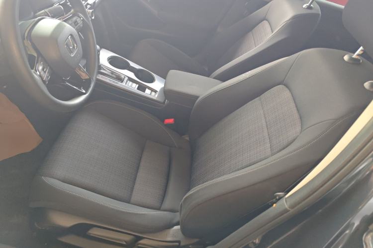 Used Honda Civic 2022 240TURBO CVT Dynamic Edition Left Front Seat