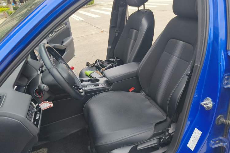Used Honda Civic 2022 240TURBO CVT Dynamic Edition Left Front Seat