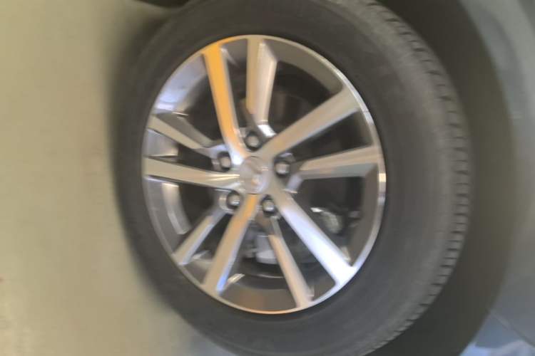 Used Honda Civic 2022 240TURBO CVT Dynamic Edition Left Front Wheel Hub
