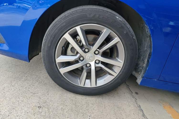 Used Honda Civic 2022 240TURBO CVT Dynamic Edition Left Front Wheel Hub