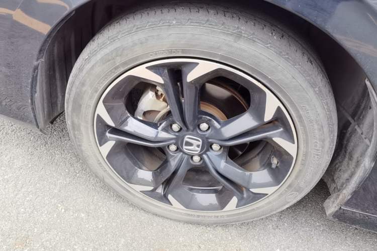Used Honda Civic 2022 240TURBO CVT Dynamic Edition Left Front Wheel Hub