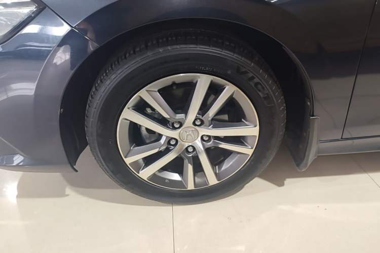 Used Honda Civic 2022 240TURBO CVT Jingcheng Edition Left Front Wheel Hub
