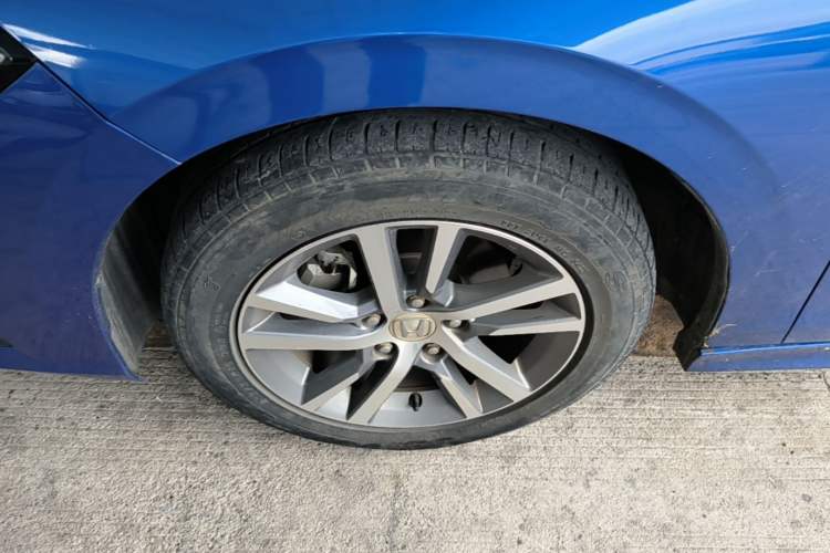 Used Honda Civic 2022 240TURBO CVT Dynamic Edition Left Front Wheel Hub
