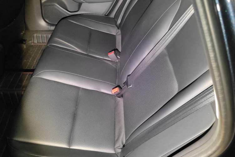 Used Honda Civic 2022 240TURBO CVT Dynamic Edition Left Rear Seat