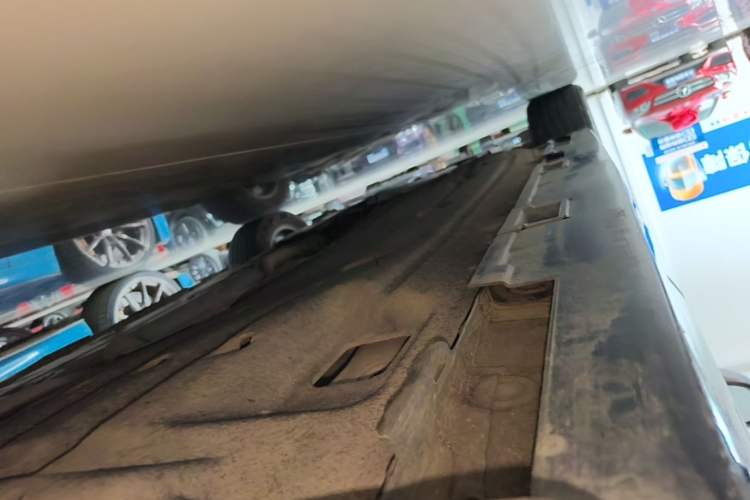 Used Honda Civic 2022 240TURBO CVT Dynamic Edition Left Side Sill