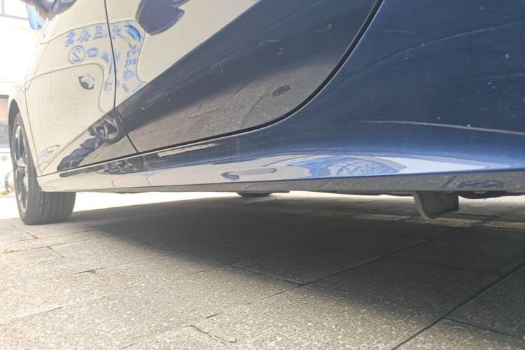 Used Honda Civic 2022 240TURBO CVT Dynamic Edition Left Side Sill