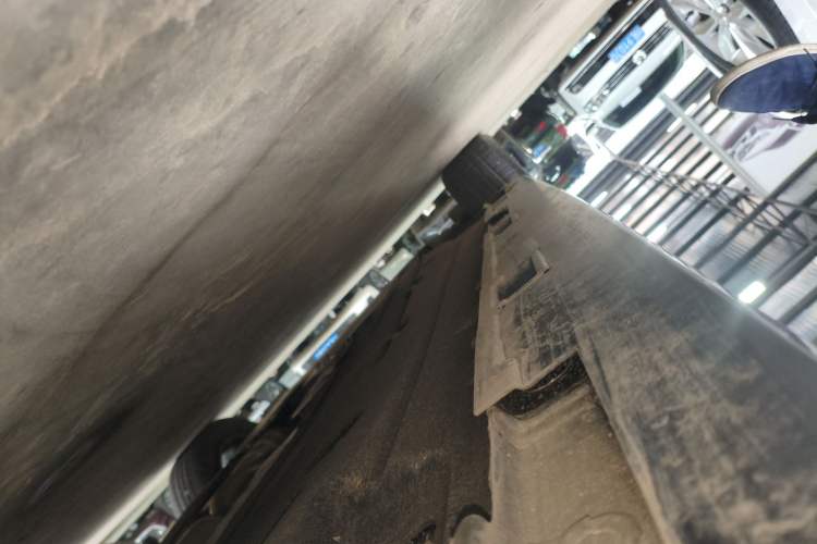 Used Honda Civic 2022 240TURBO CVT Dynamic Edition Left Side Sill