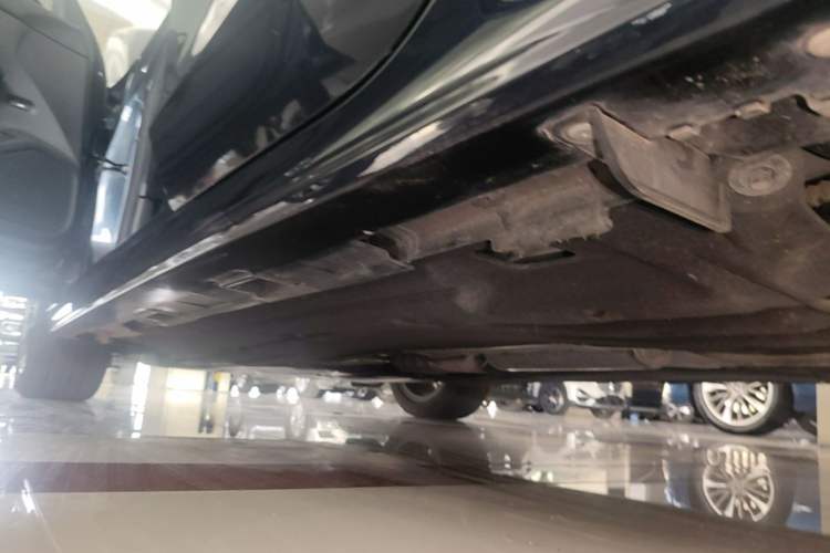 Used Honda Civic 2022 240TURBO CVT Dynamic Edition Left Side Sill