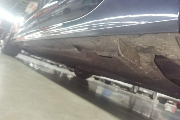 Used Honda Civic 2022 240TURBO CVT Dynamic Edition Left Side Sill