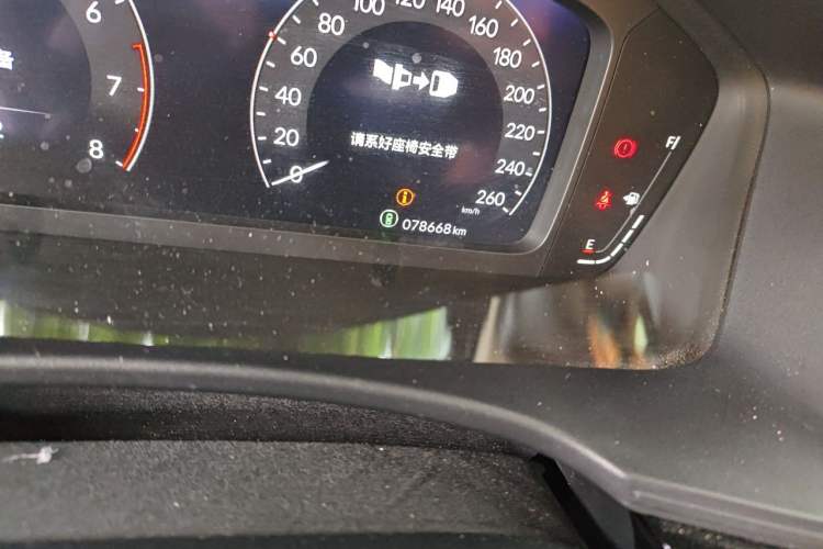 Used Honda Civic 2022 240TURBO CVT Dynamic Edition Odometer Close Up