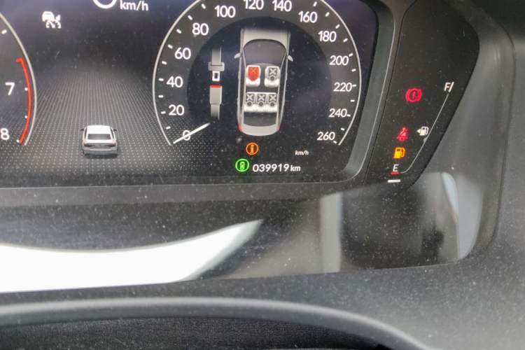 Used Honda Civic 2022 240TURBO CVT Dynamic Edition Odometer Close Up