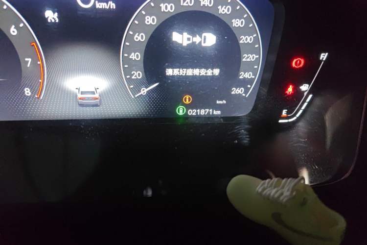 Used Honda Civic 2022 240TURBO CVT Dynamic Control Version Odometer Close Up