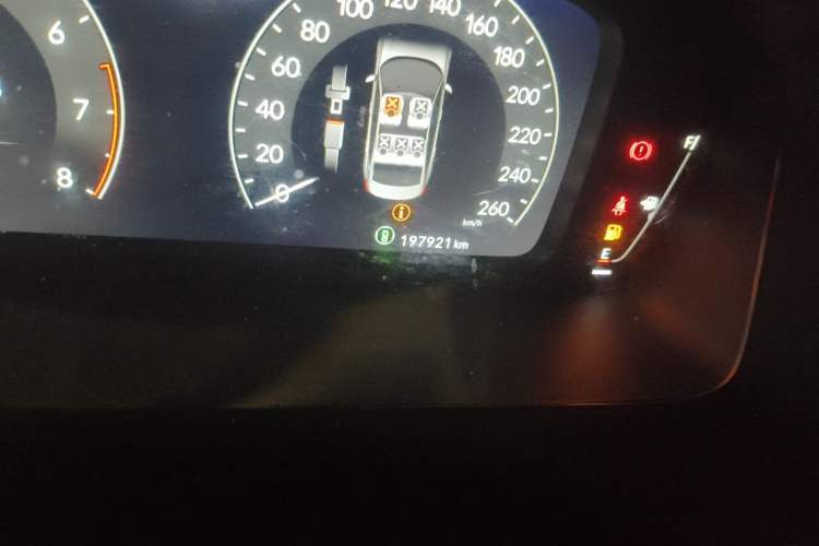 Used Honda Civic 2022 240TURBO CVT Dynamic Edition Odometer Close Up