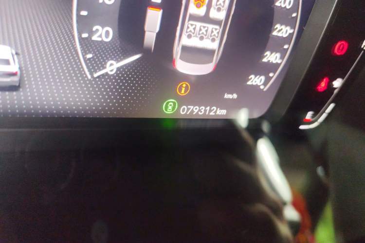 Used Honda Civic 2022 240TURBO CVT Dynamic Edition Odometer Close Up