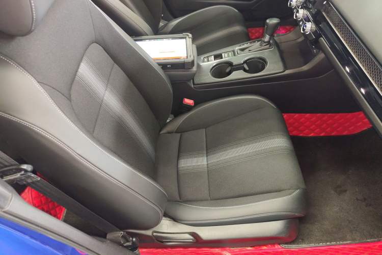 Used Honda Civic 2022 240TURBO CVT Dynamic Edition Right Front Seat