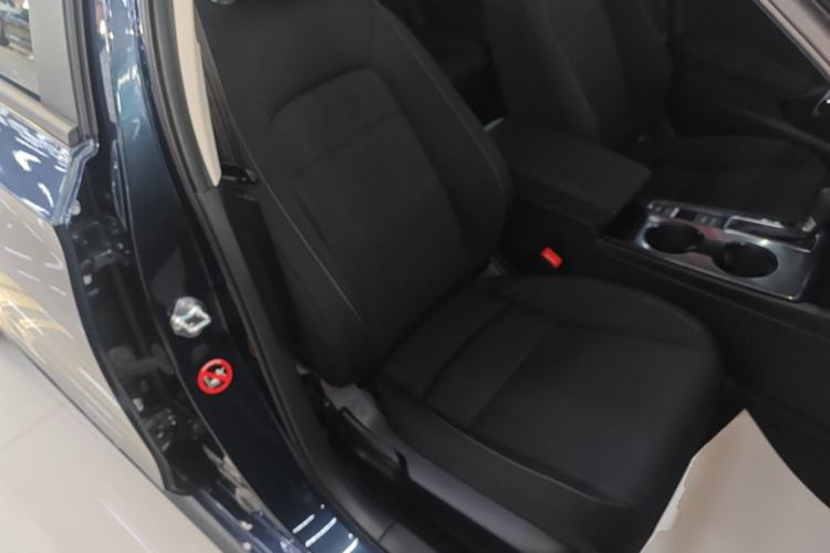 Used Honda Civic 2022 240TURBO CVT Dynamic Edition Right Front Seat