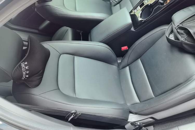 Used Honda Civic 2022 240TURBO CVT Dynamic Edition Right Front Seat