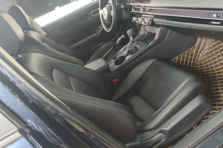 Used Honda Civic 2022 240TURBO CVT Dynamic Edition Right Front Seat