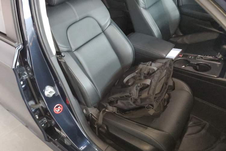 Used Honda Civic 2022 240TURBO CVT Dynamic Control Version Right Front Seat