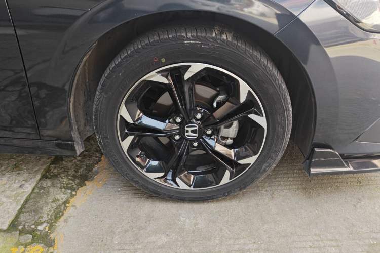 Used Honda Civic 2022 240TURBO CVT Dynamic Edition Right Front Wheel Hub