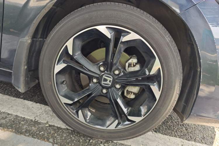 Used Honda Civic 2022 240TURBO CVT Dynamic Edition Right Front Wheel Hub