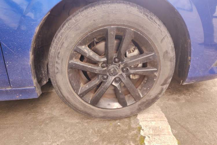 Used Honda Civic 2022 240TURBO CVT Dynamic Edition Right Front Wheel Hub