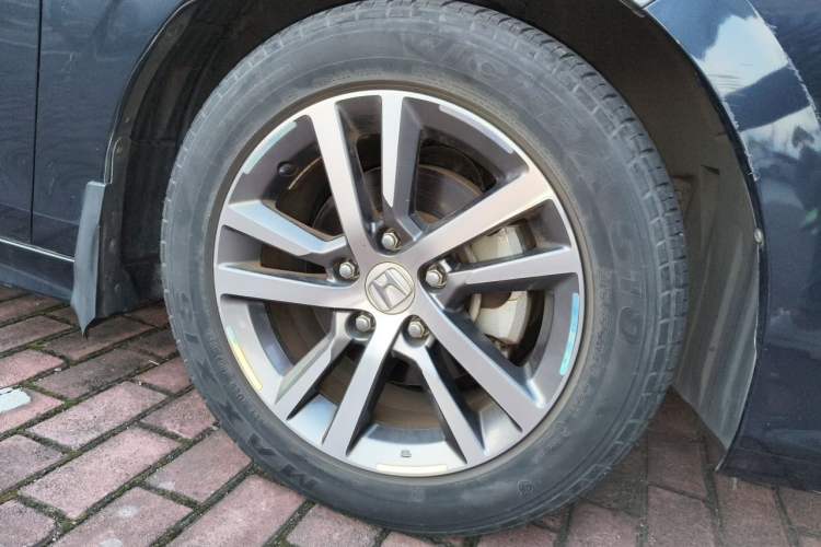 Used Honda Civic 2022 240TURBO CVT Dynamic Edition Right Front Wheel Hub