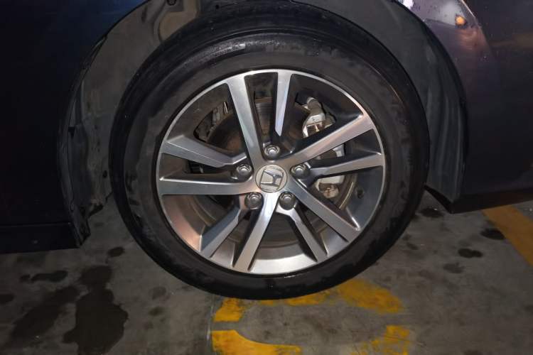Used Honda Civic 2022 240TURBO CVT Dynamic Edition Right Front Wheel Hub