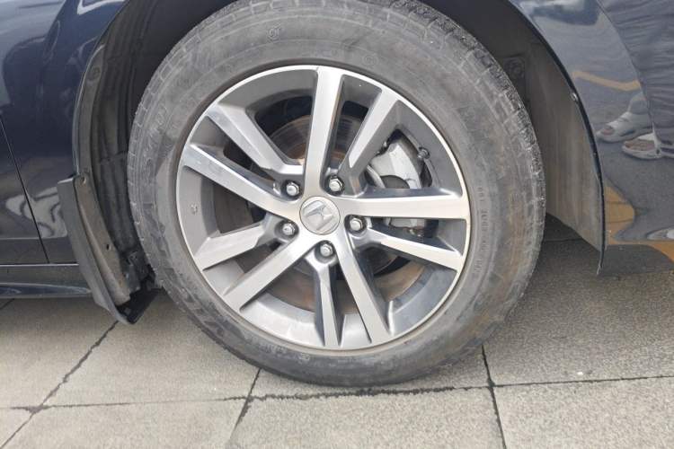 Used Honda Civic 2022 240TURBO CVT Dynamic Edition Right Front Wheel Hub