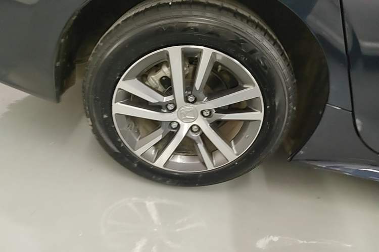 Used Honda Civic 2022 240TURBO CVT Dynamic Edition Right Rear Wheel Hub