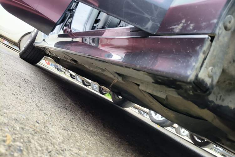 Used Honda Civic 2022 240TURBO CVT Dynamic Edition Right Side Sill